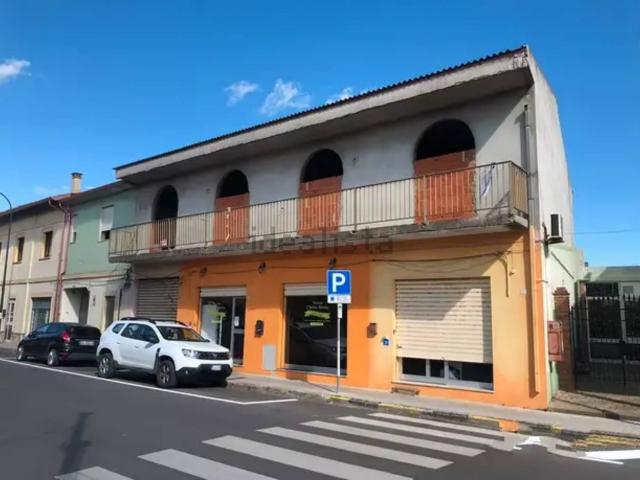 Appartamento in vendita di 960 m² in Via Neapolis
