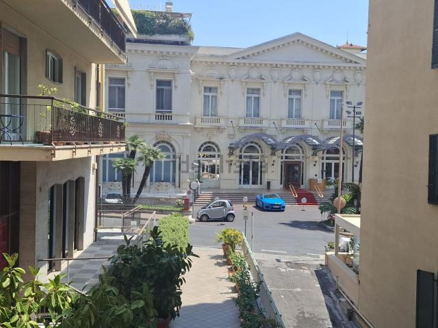 Appartamento in vendita di 96 m² in Corso degli Inglesi, 21