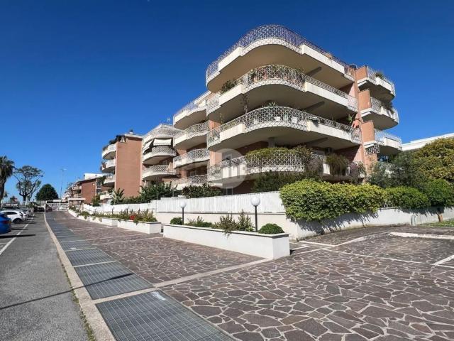 Appartamento in vendita di 96 m² in Largo Giuseppe Guastalla, 8