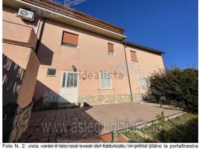 Appartamento in vendita di 96 m² in Strada della Perazzeta, 13