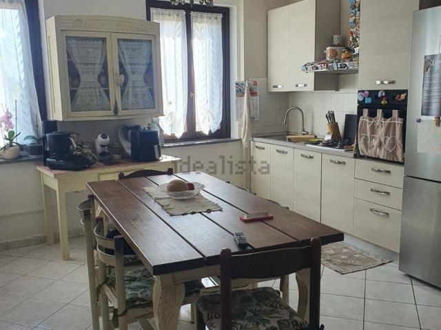 Appartamento in vendita di 96 m² in Via Tortona