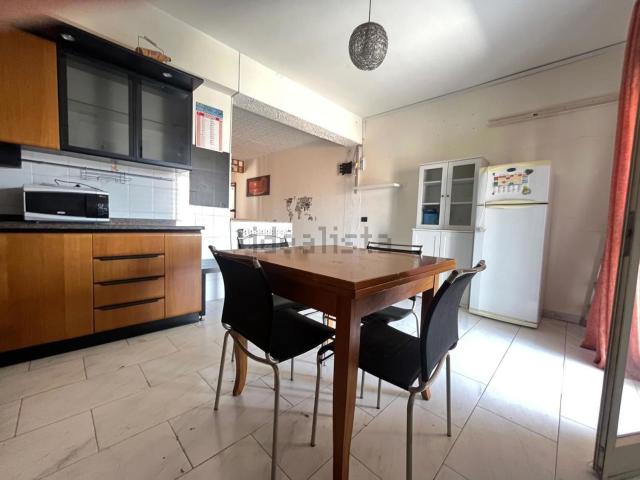 Appartamento in vendita di 96 m² in Via Ugo di Sant&apos Onofrio, 18