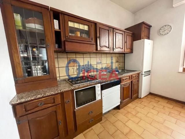 Appartamento in vendita di 96 m² in Via Val D&apos Aosta