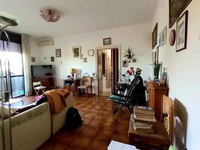 Appartamento in vendita di 96 m² in Via Valbondione, 98