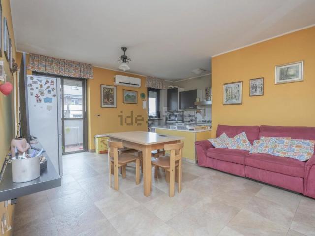 Appartamento in vendita di 96 m² in Via Vittime di Bologna, 8