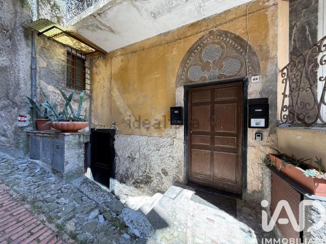 Appartamento in vendita di 96 m² in Via Vittorio Emanuele, 4