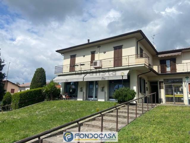 Appartamento in vendita di 96 m² in Via Vittorio Emanuele III, 16