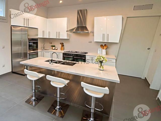 Appartamento in vendita di 96 m² in Via A. Moro, 33