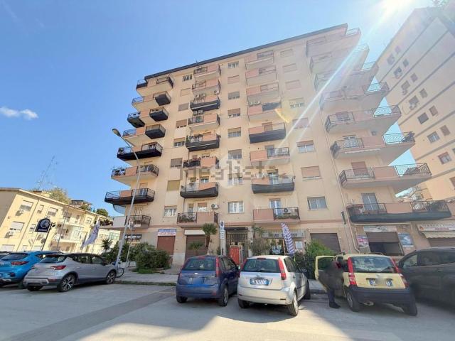 Appartamento in vendita di 96 m² in Via Adolfo Holm, 3