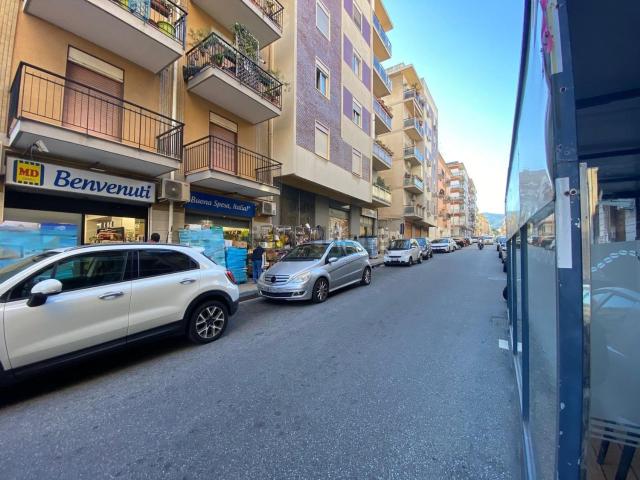 Appartamento in vendita di 96 m² in Via Alessandro Manzoni, 9