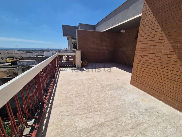 Appartamento in vendita di 96 m² in Via Armando Diaz, 33