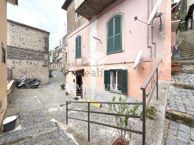 Appartamento in vendita di 96 m² in Via Arco Felice, 23