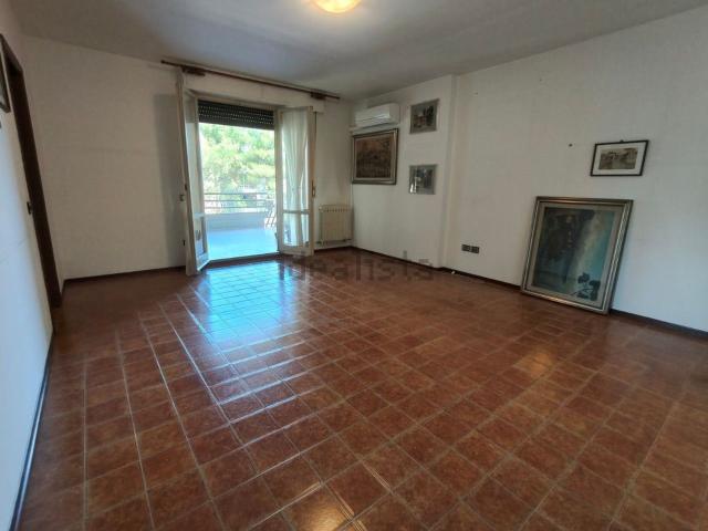 Appartamento in vendita di 96 m² in Via Arturo Toscanini, 45