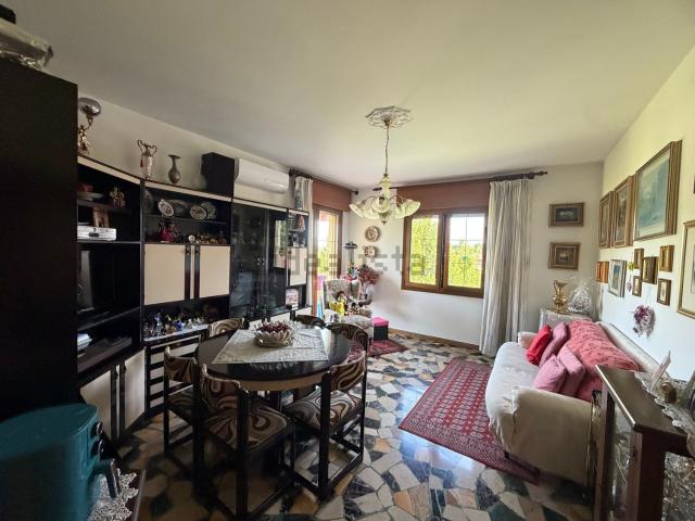 Appartamento in vendita di 96 m² in Via Camillo Manfroni, 4