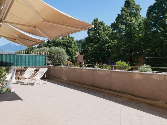 Appartamento in vendita di 96 m² in Via Circumvallazione, 331