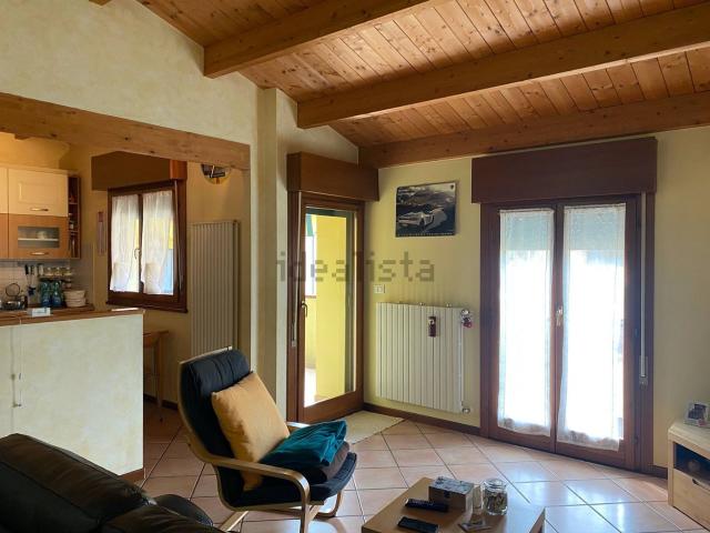 Appartamento in vendita di 96 m² in Via Costrignano, 17