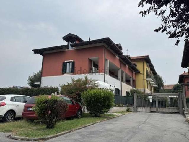 Appartamento in vendita di 96 m² in Via Cosio, 12