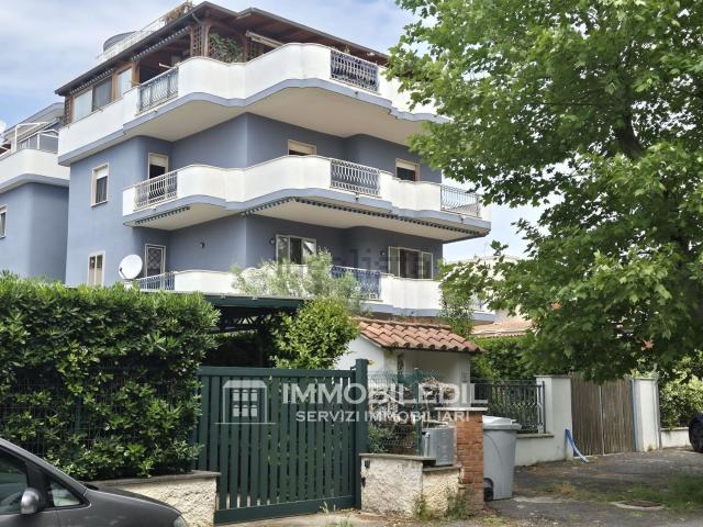 Appartamento in vendita di 96 m² in Via Crescenzio, 17
