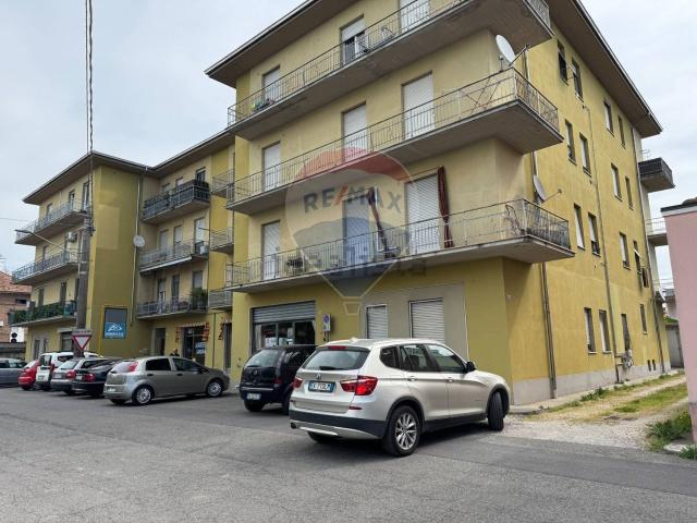 Appartamento in vendita di 96 m² in Via Dante Alighieri, 11