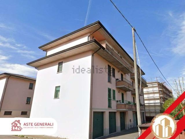 Appartamento in vendita di 96 m² in Via dei Gonzaga, 102