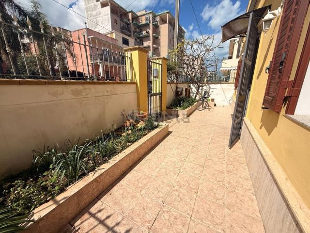 Appartamento in vendita di 96 m² in Via dei Servi di Maria