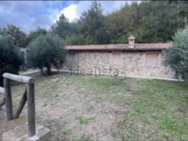 Appartamento in vendita di 96 m² in Via della Follonata