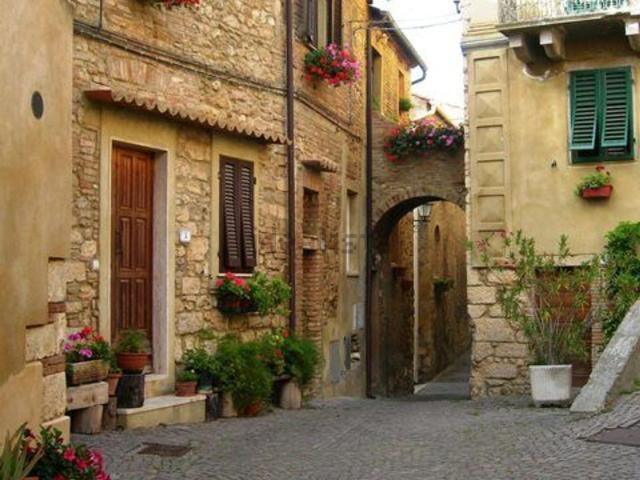 Appartamento in vendita di 96 m² in Via dello Statuto