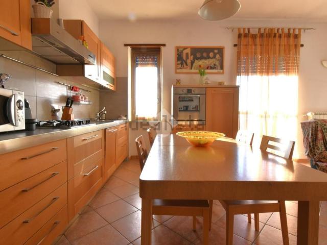 Appartamento in vendita di 96 m² in Via E. Belli, 6