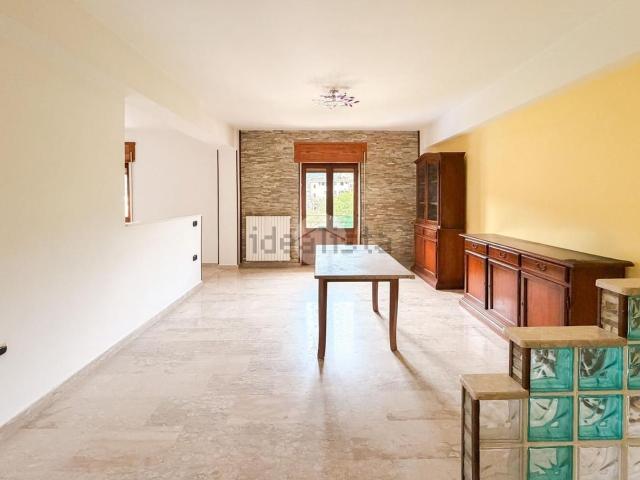 Appartamento in vendita di 96 m² in Via Elvezia, 51
