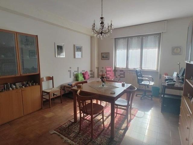 Appartamento in vendita di 96 m² in Via Euripide