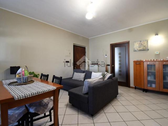 Appartamento in vendita di 96 m² in Via Europa, 90
