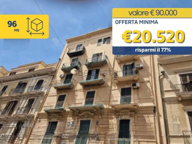 Appartamento in vendita di 96 m² in Via F. Crispi, 78