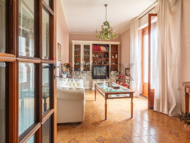 Appartamento in vendita di 96 m² in Via Firenze, 45