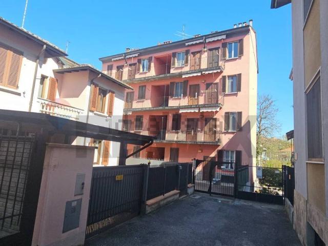 Appartamento in vendita di 96 m² in Via Francesco Lomonaco, 35