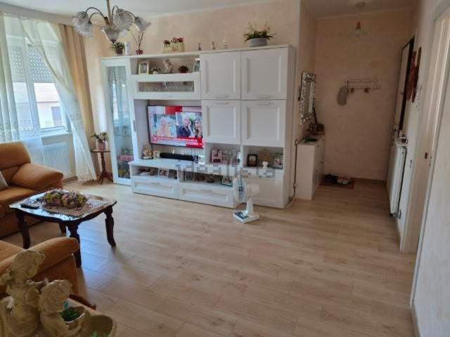 Appartamento in vendita di 96 m² in Via Giosuè Carducci