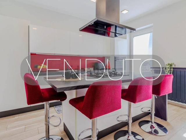 Appartamento in vendita di 96 m² in Via Giacomo Medici, 23