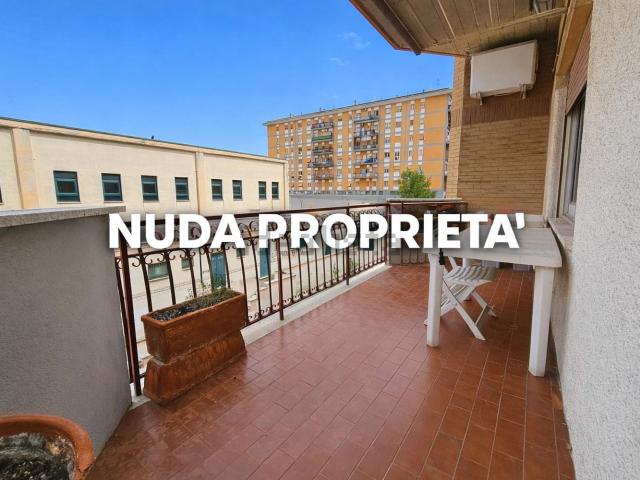 Appartamento in vendita di 96 m² in Via Giacomo Leopardi