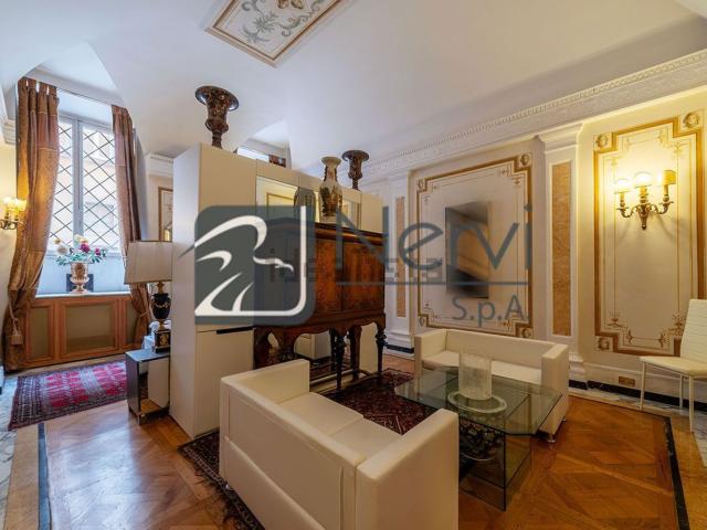 Appartamento in vendita di 96 m² in Via Giulia