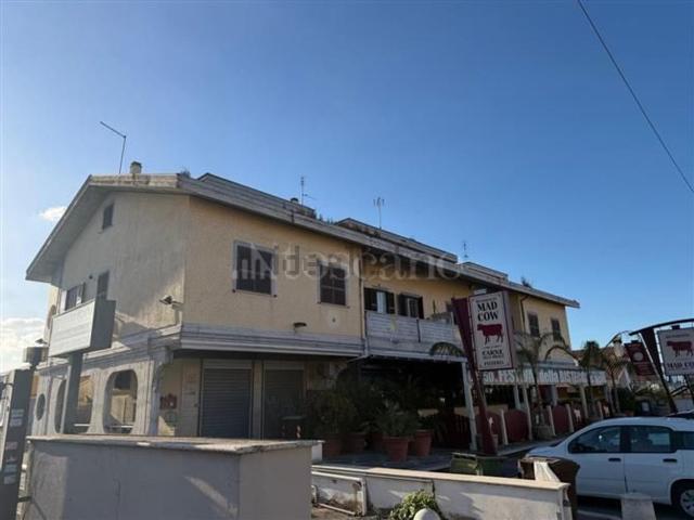 Appartamento in vendita di 96 m² in Via Lucrezia Romana