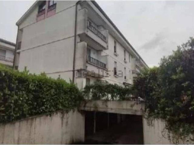 Appartamento in vendita di 96 m² in Via P. Nenni, 4