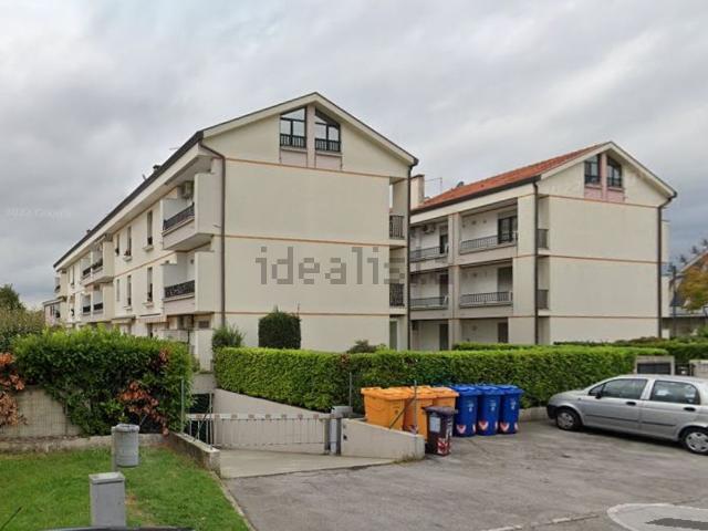 Appartamento in vendita di 96 m² in Via P. Nenni, 4