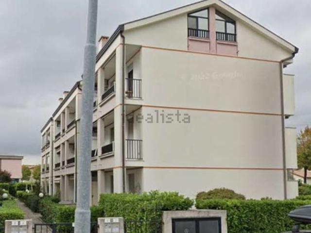 Appartamento in vendita di 96 m² in Via P. Nenni, 4