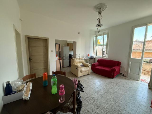 Appartamento in vendita di 96 m² in Via Parmeggiani A 5