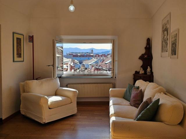 Appartamento in vendita di 96 m² in Via Pia, 15