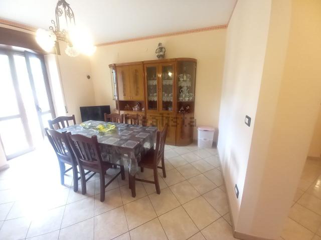 Appartamento in vendita di 96 m² in Via Piano