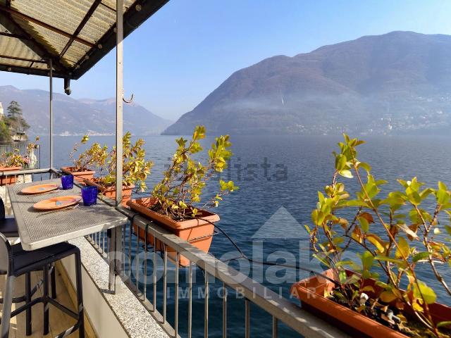 Appartamento in vendita di 96 m² in Via Regina