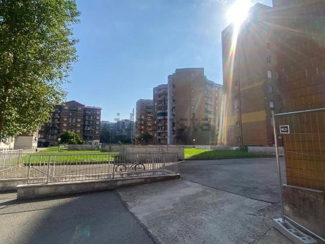 Appartamento in vendita di 96 m² in Via Sulmona, 11