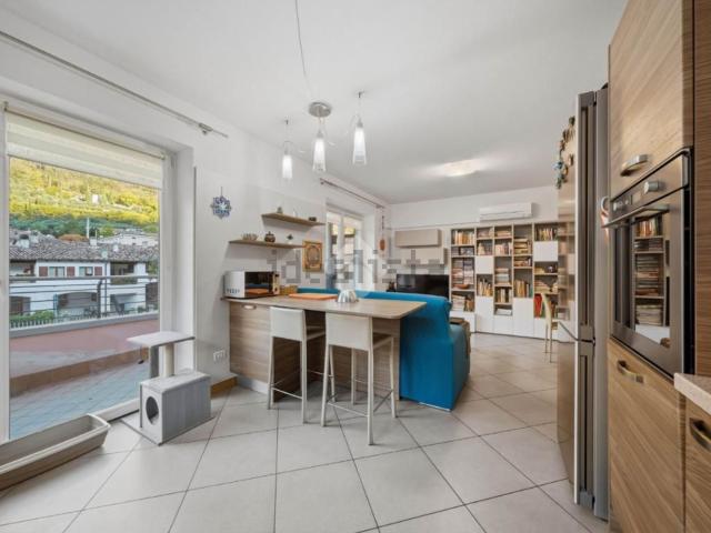 Appartamento in vendita di 96 m² in Viale Alcide Degasperi, 6