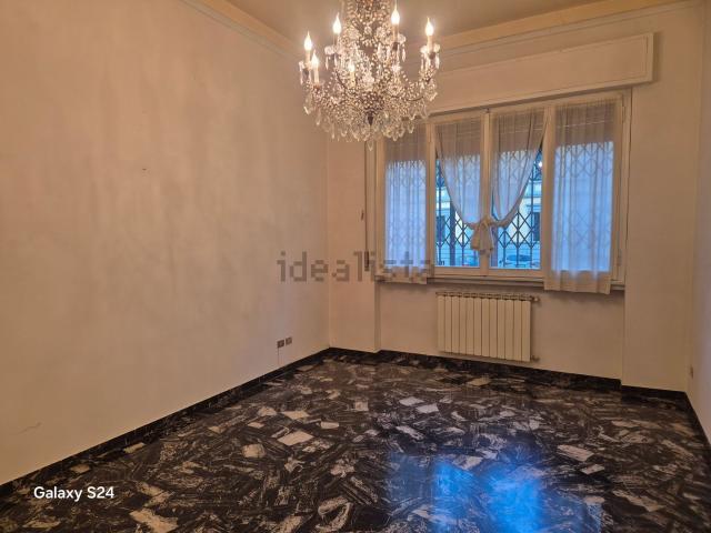 Appartamento in vendita di 96 m² in Viale dei Mille, 47