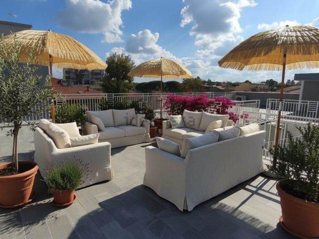 Appartamento in vendita di 96 m² in Viale Giuliano Dati